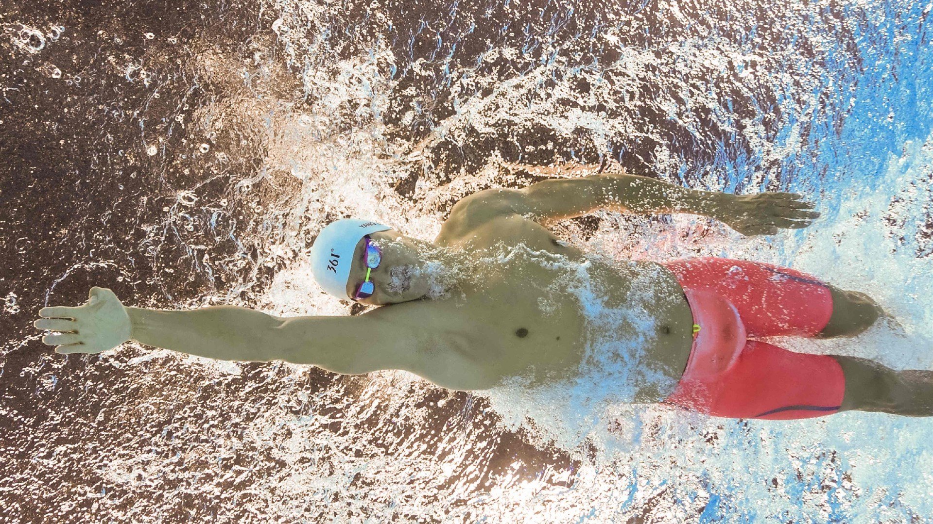 水球关键战荷兰顶住压力突围，女子水球 荷兰